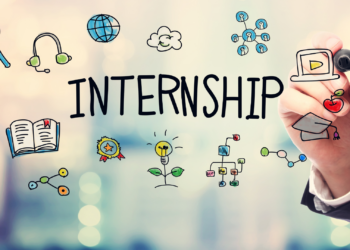 Faut-il avoir une expérience à l’étranger pour passer les concours AST ?