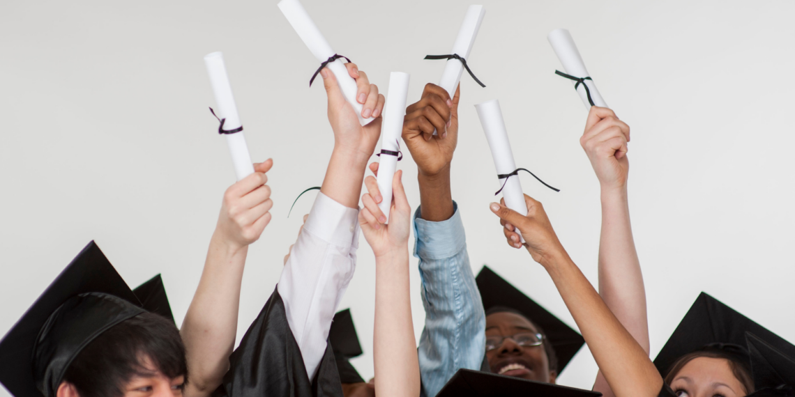 Quelle est la différence entre un diplôme visé grade de master et un titre RNCP ?